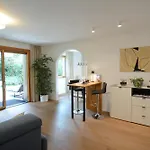 Appartement Maia Garden - & Private Garden *