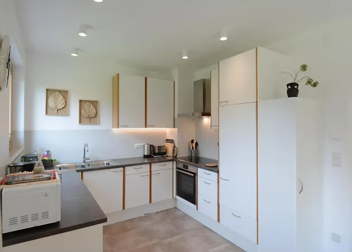 Maia Garden - & Private Garden Apartment Merano